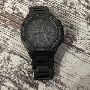 Michael Kors Knox MK-5506 Gunmetal Stainless Steel Chronograph Crystals Watch